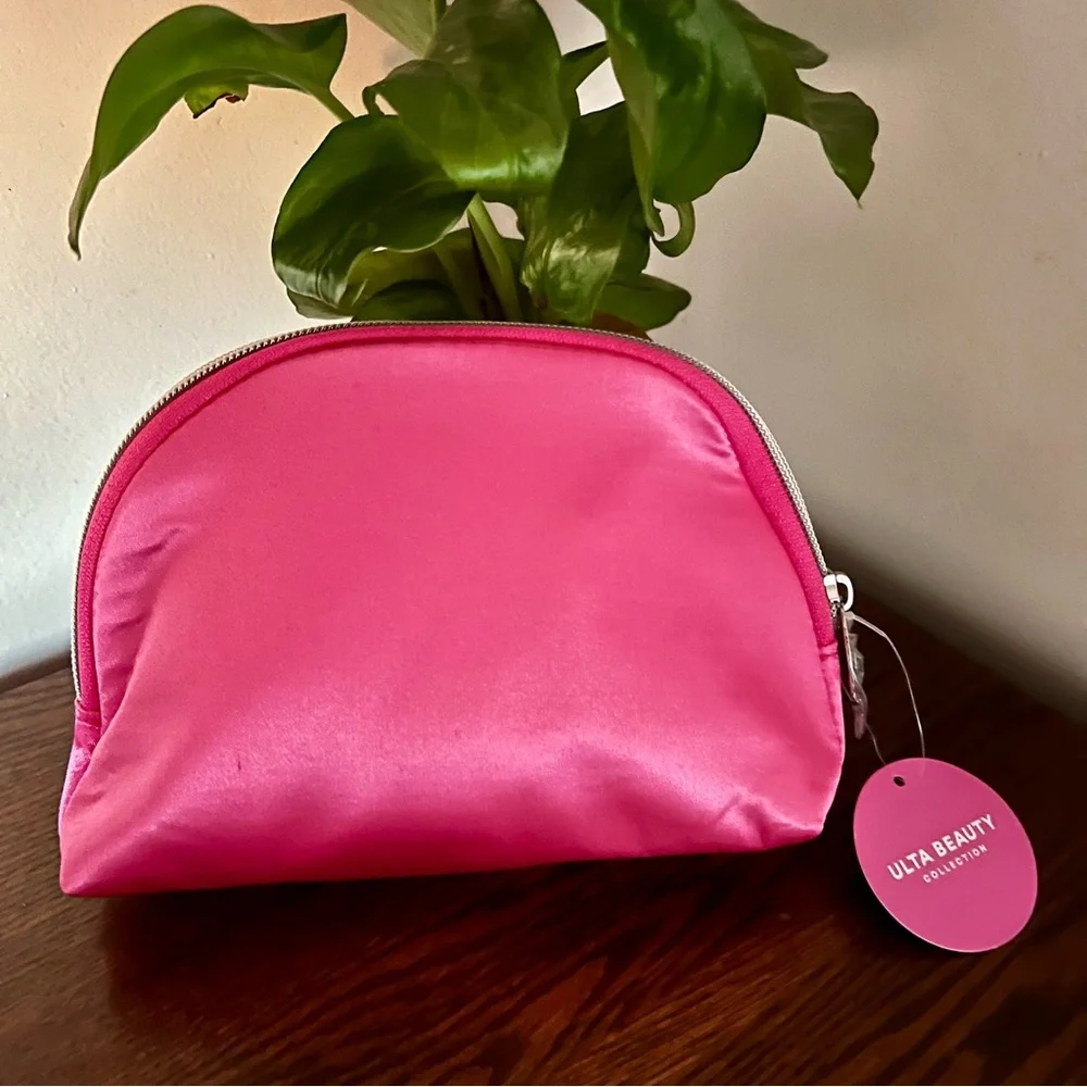 ULTA BEAUTY COLLECTIONS BARBIE PINK MAKEUP BAG and TOOLS NWT